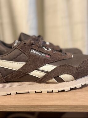 Reebok Men's Brown & Cream Low-Top Sneakers